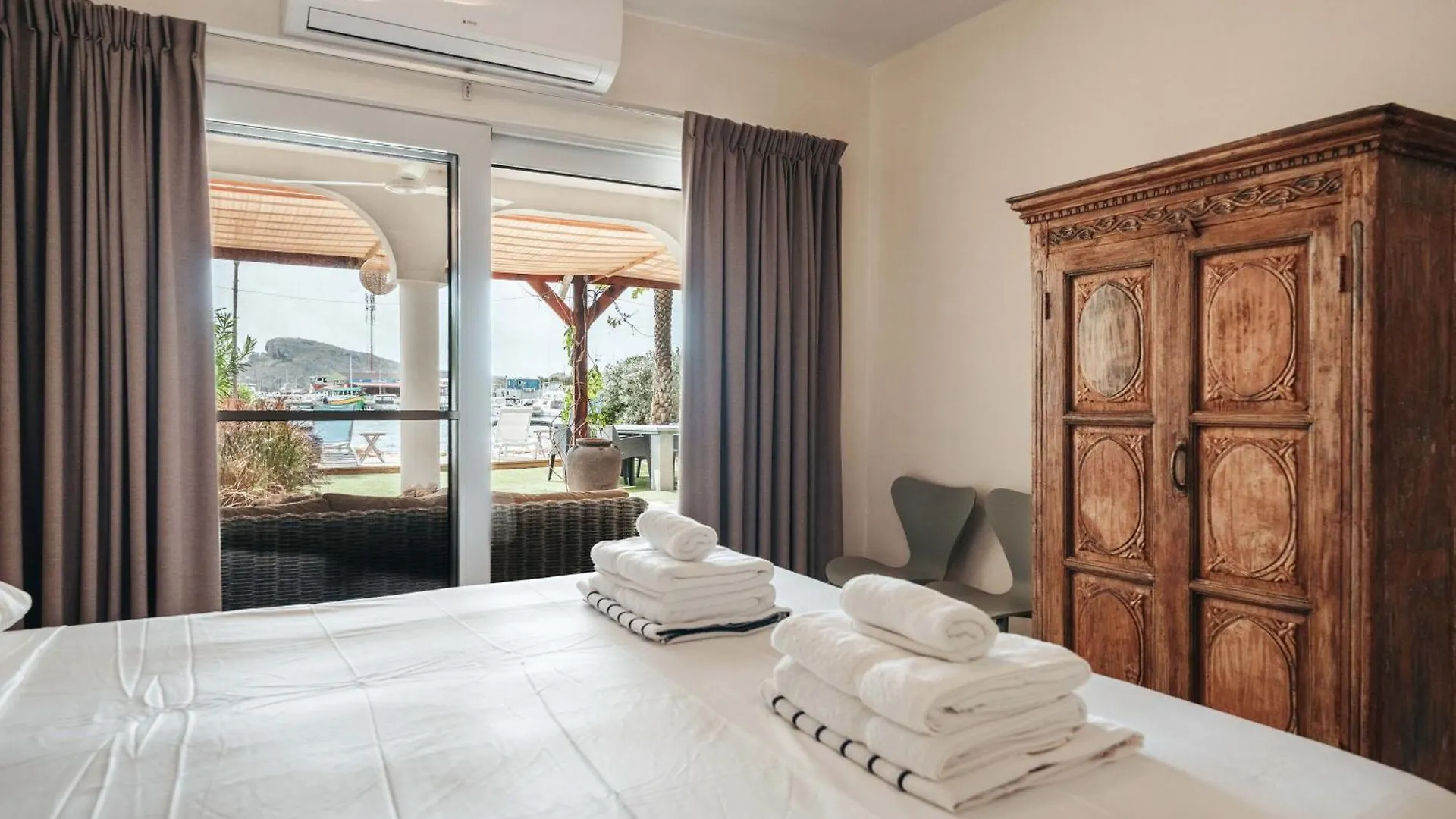 Mas Bango K1 A Peaceful Waterfront Condo In Jan Thiel