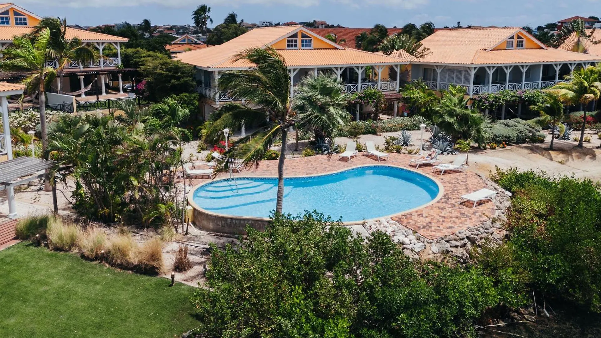 Mas Bango K1 A Peaceful Waterfront Condo In Jan Thiel Curaçao